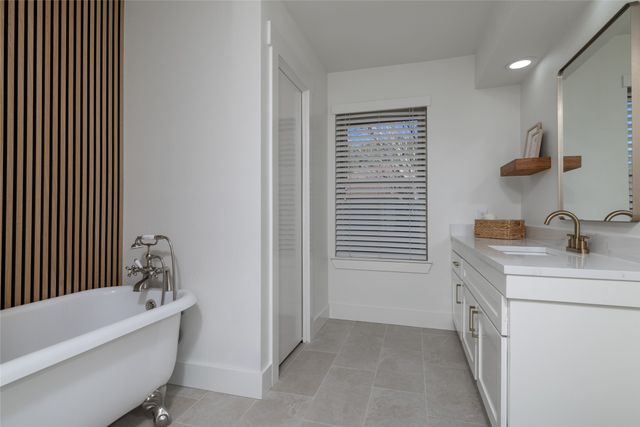 5620 Ledgestone Drive, Fort Worth, TX 76132