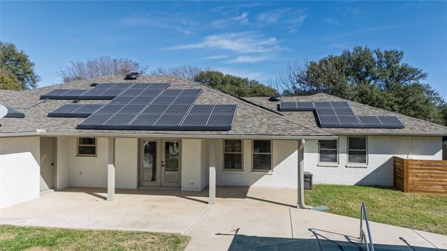 5620 Ledgestone Drive, Fort Worth, TX 76132