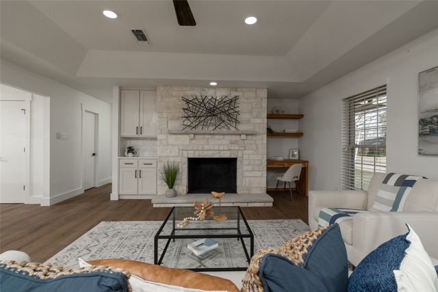 5620 Ledgestone Drive, Fort Worth, TX 76132