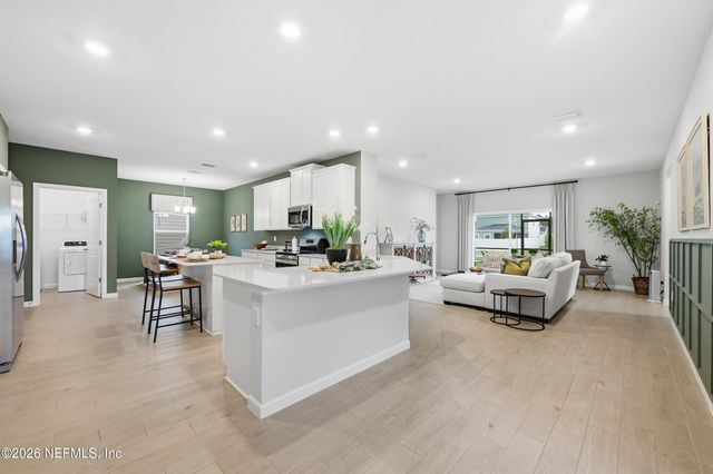 9524 GAYNOR Circle, Jacksonville, FL 32219