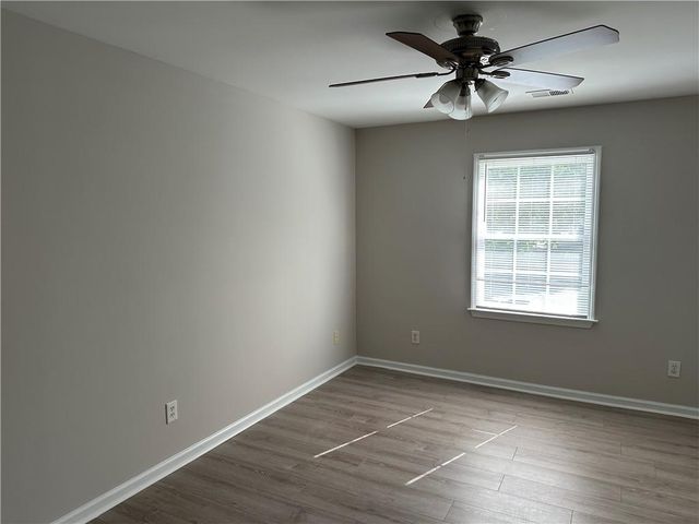 205 Foe Creek Court, Roswell, GA 30076