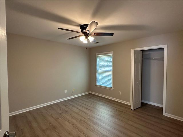 205 Foe Creek Court, Roswell, GA 30076