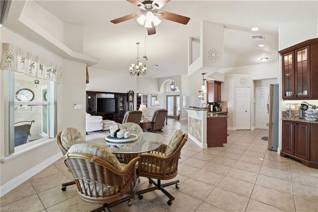 1422 SW 16th TER, Cape Coral, FL 33991