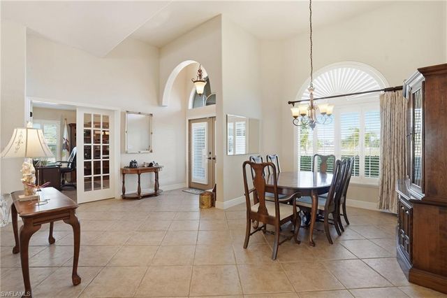 1422 SW 16th TER, Cape Coral, FL 33991