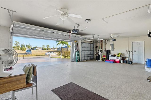 1422 SW 16th TER, Cape Coral, FL 33991