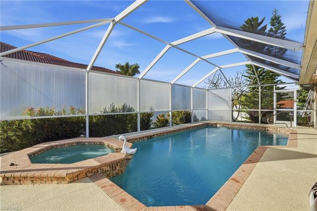 1422 SW 16th TER, Cape Coral, FL 33991