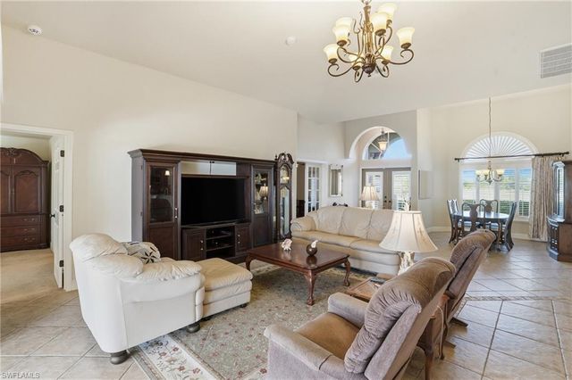 1422 SW 16th TER, Cape Coral, FL 33991