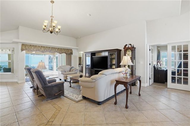 1422 SW 16th TER, Cape Coral, FL 33991