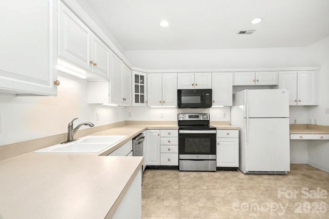9807 Whispering Willow Court, Charlotte, NC 28210
