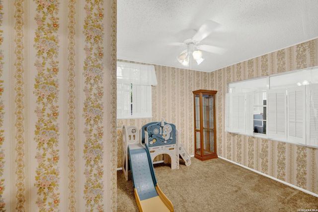 137 Hilltop Loop East, Lakehills, TX 78063