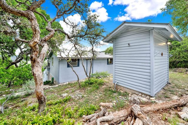 137 Hilltop Loop East, Lakehills, TX 78063