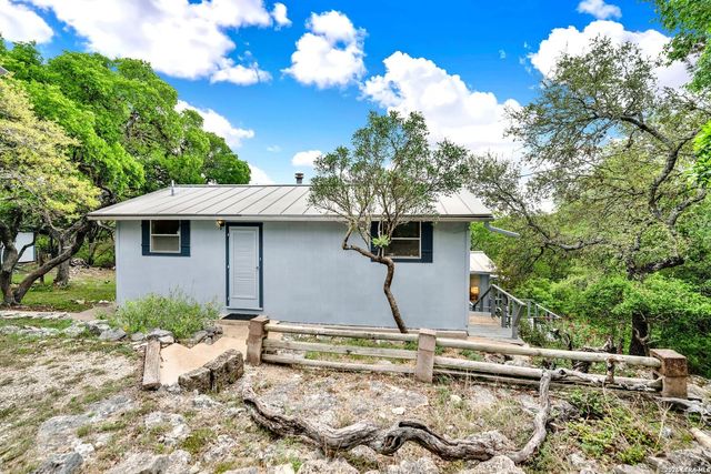 137 Hilltop Loop East, Lakehills, TX 78063