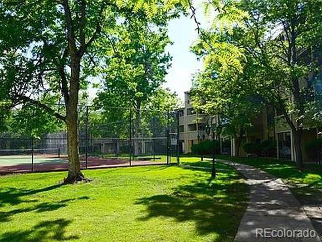 1302 S Parker Rd 336, Denver, CO 80231