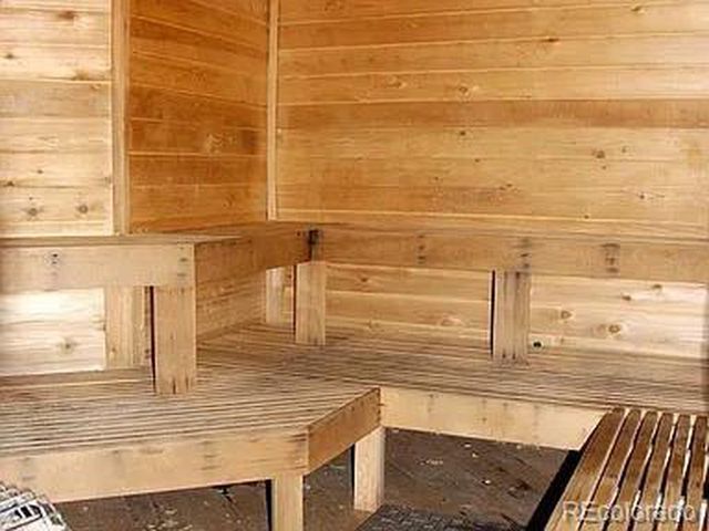 1302 S Parker Rd 336, Denver, CO 80231