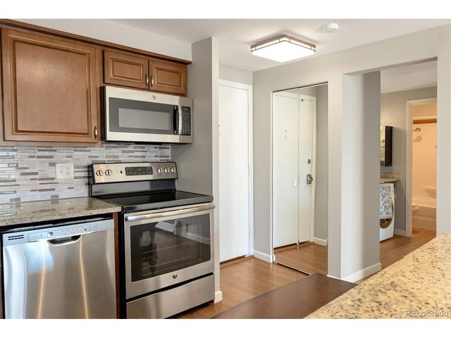 1302 S Parker Rd 336, Denver, CO 80231