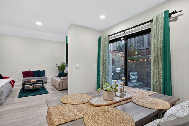 903 Appian Knoll Ct, El Sobrante, CA 94803