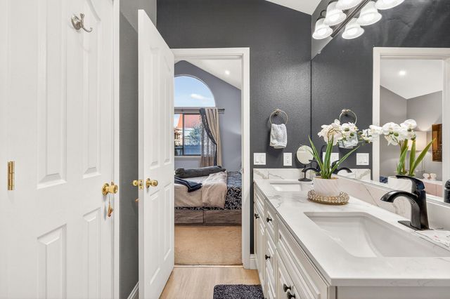 903 Appian Knoll Ct, El Sobrante, CA 94803