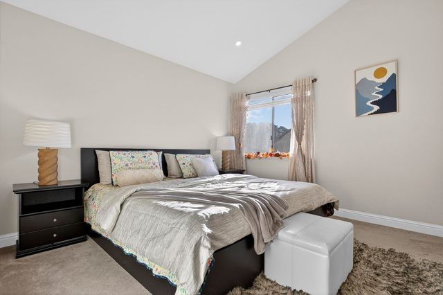 903 Appian Knoll Ct, El Sobrante, CA 94803