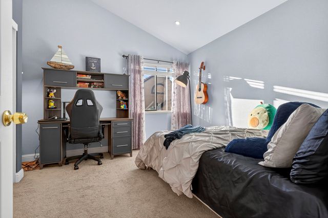 903 Appian Knoll Ct, El Sobrante, CA 94803