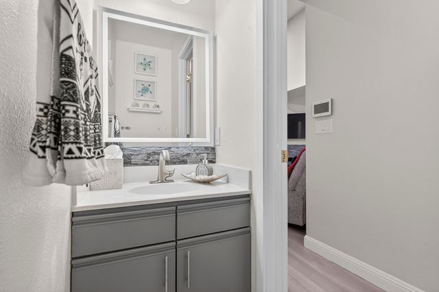 903 Appian Knoll Ct, El Sobrante, CA 94803