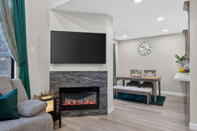 903 Appian Knoll Ct, El Sobrante, CA 94803