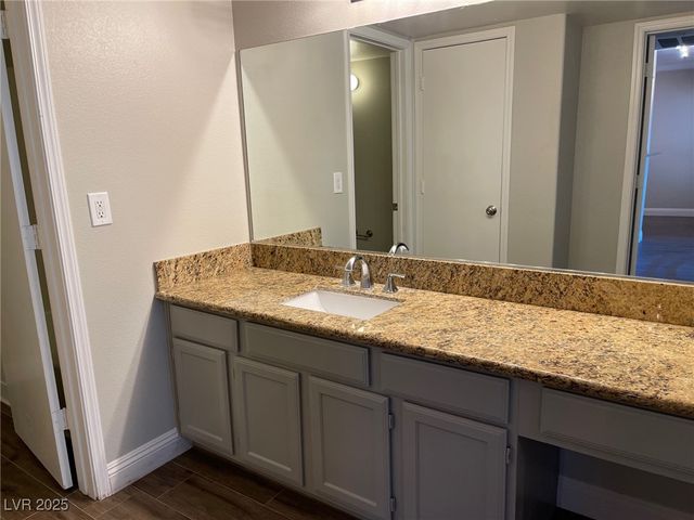 7255 West Sunset Road 2118, Las Vegas, NV 89113