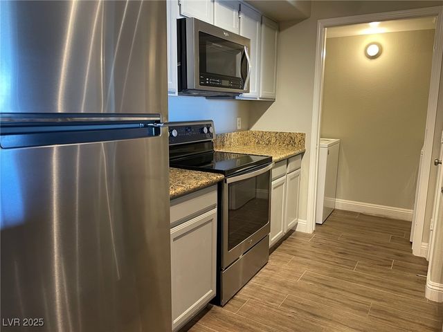 7255 West Sunset Road 2118, Las Vegas, NV 89113