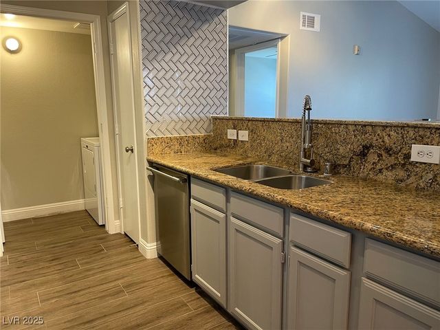 7255 West Sunset Road 2118, Las Vegas, NV 89113