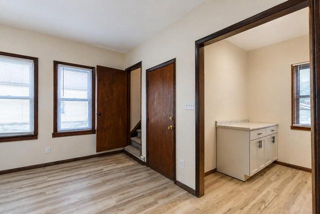 3809 N 15th STREET, Milwaukee, WI 53206