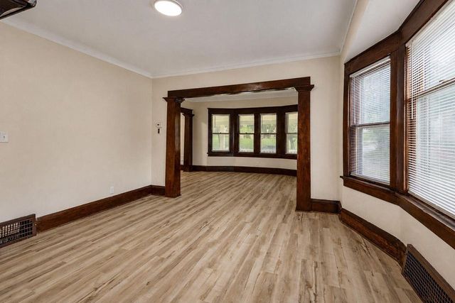 3809 N 15th STREET, Milwaukee, WI 53206