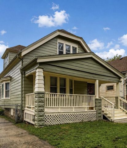 3809 N 15th STREET, Milwaukee, WI 53206