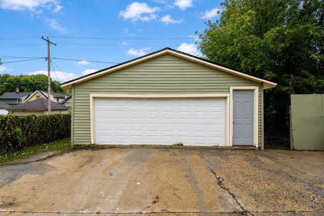 3809 N 15th STREET, Milwaukee, WI 53206