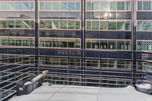 130 S CANAL Street 814, Chicago, IL 60606