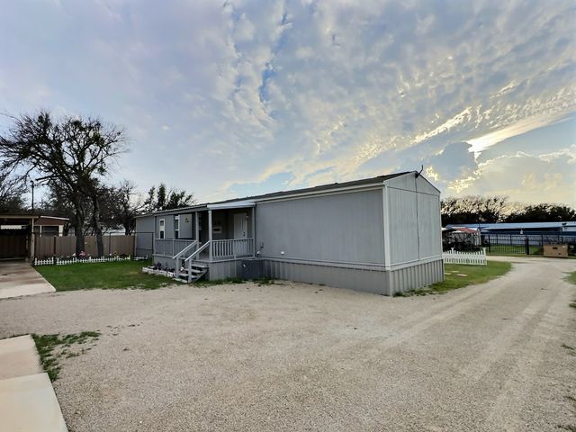 4151 Iroquois Drive, May, TX 76857