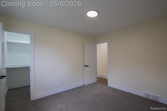31000 Fall, Fraser, MI 48026