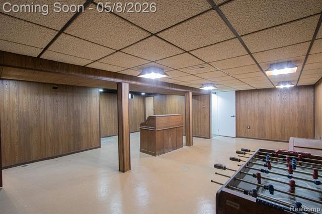 31000 Fall, Fraser, MI 48026