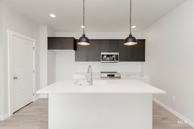 2991 E Mossy Creek Dr, Kuna, ID 83634