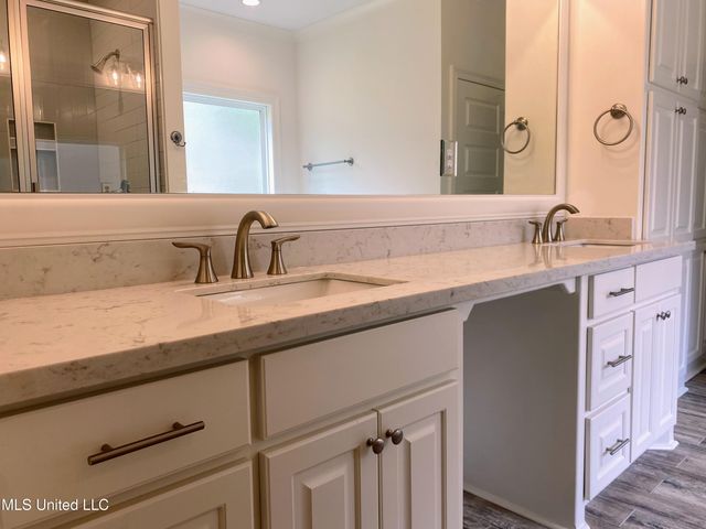 129 Salus Bend, Clinton, MS 39056