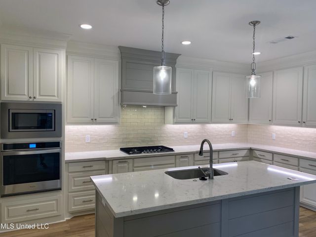 129 Salus Bend, Clinton, MS 39056