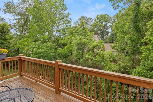 52 Wheeler Road, Weaverville, NC 28787