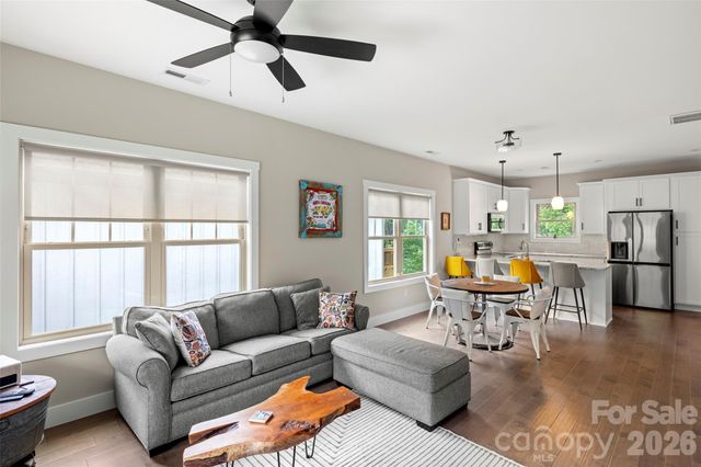 52 Wheeler Road, Weaverville, NC 28787