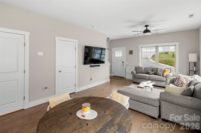 52 Wheeler Road, Weaverville, NC 28787
