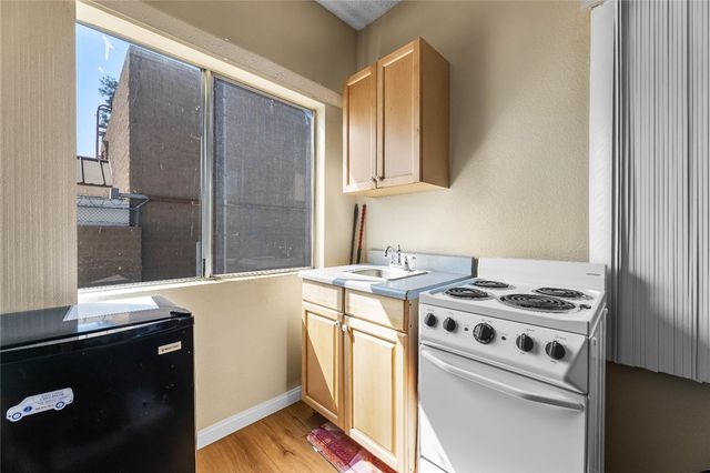 1858 S Orange Drive, Los Angeles, CA 90019