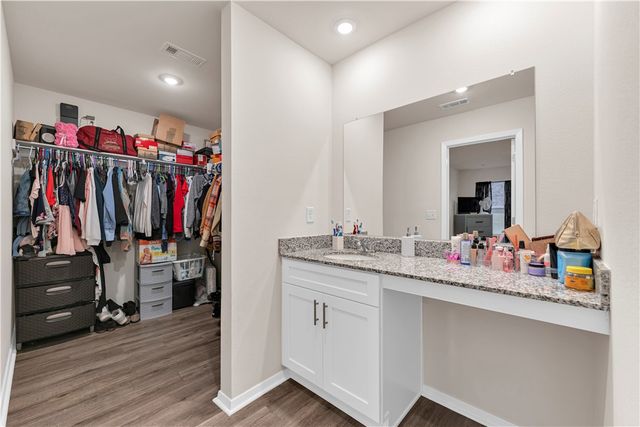 5528 Steamboat Avenue, Springdale, AR 72764