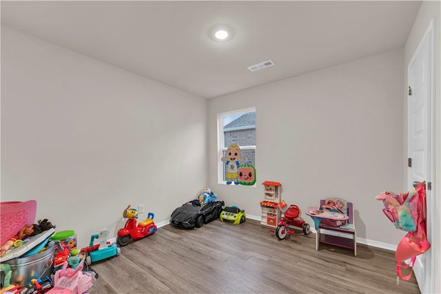 5528 Steamboat Avenue, Springdale, AR 72764