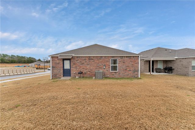 5528 Steamboat Avenue, Springdale, AR 72764