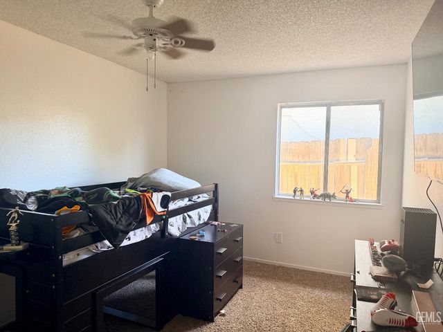 5809 Lugene Avenue, Bakersfield, CA 93313