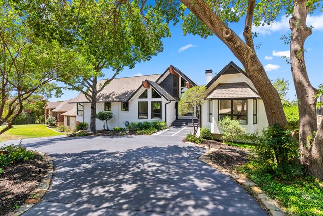 231 Oak Hill Drive, Trophy Club, TX 76262