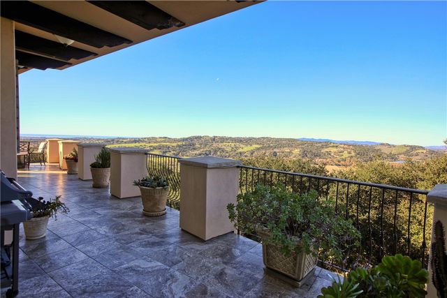 775 Avenida Alcola, Arroyo Grande, CA 93420