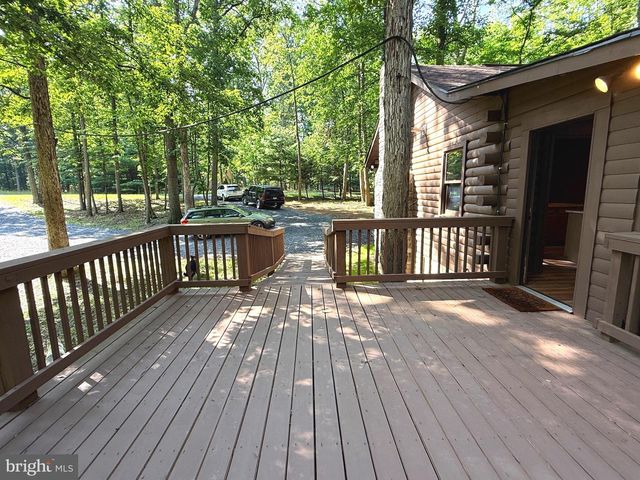 88 BUSHY TAIL TRL, Hedgesville, WV 25427